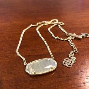 Kendra Scott Dylan Necklace with Gold Metal